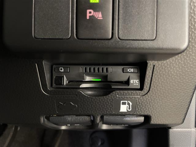 ルーミー Ｘ　純正ナビ　Ｂｌｕｅｔｏｏｔｈ　ワンセグＴＶ　ＣＤ　Ｄ／Ｎ席シートヒーター　　コーナセンサー　片側パワースライドドア　衝突被害軽減ブレーキシステム　横滑り防止機能　ドライブレコーダー　スペアキー　ＥＴＣ（11枚目）