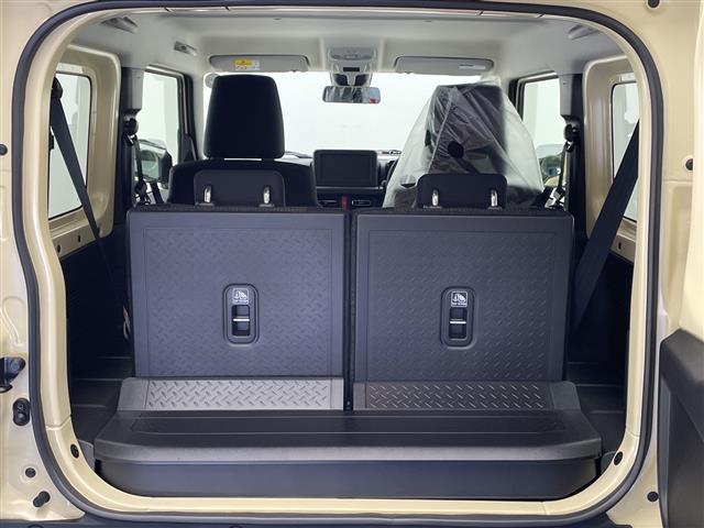 ジムニー XC 禁煙車 純正フロアマット シートヒーター デュアルセンサーブレーキサポート 車線逸脱警報 ハイビームアシスト パーキングソナー 誤発進抑制機能 クルーズコントロール ダウンヒルアシストコント(25枚目)