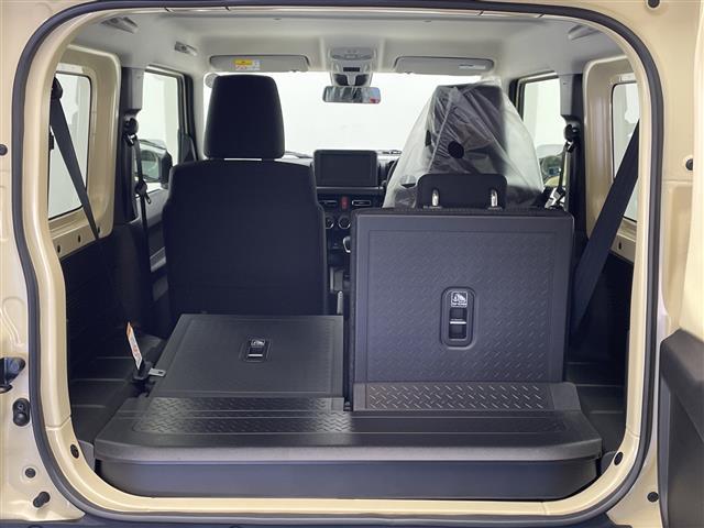 ジムニー XC 禁煙車 純正フロアマット シートヒーター デュアルセンサーブレーキサポート 車線逸脱警報 ハイビームアシスト パーキングソナー 誤発進抑制機能 クルーズコントロール ダウンヒルアシストコント(26枚目)