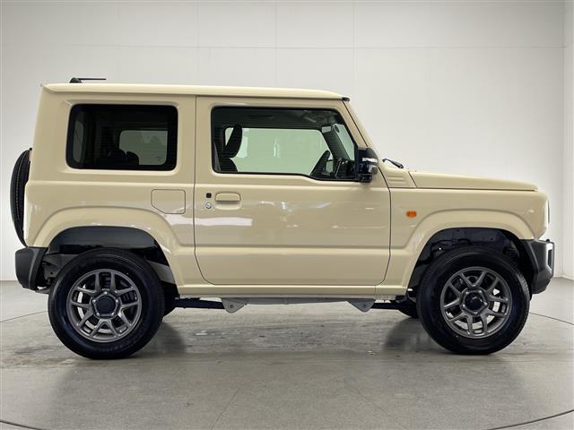 ジムニー XC 禁煙車 純正フロアマット シートヒーター デュアルセンサーブレーキサポート 車線逸脱警報 ハイビームアシスト パーキングソナー 誤発進抑制機能 クルーズコントロール ダウンヒルアシストコント(35枚目)