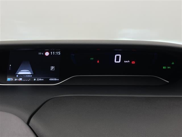 セレナ e-パワー ハイウェイスターV 禁煙車 プロパイロット エマージェンシーブレーキ LDW LDP BSW BSI 速度標識表示 道路標識 コーナーセンサー 純正ナビ フルセグTV フリップダウンモニター 両側パワースライドドアETC(8枚目)