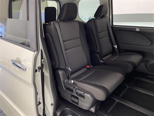 セレナ e-パワー ハイウェイスターV 禁煙車 プロパイロット エマージェンシーブレーキ LDW LDP BSW BSI 速度標識表示 道路標識 コーナーセンサー 純正ナビ フルセグTV フリップダウンモニター 両側パワースライドドアETC(19枚目)