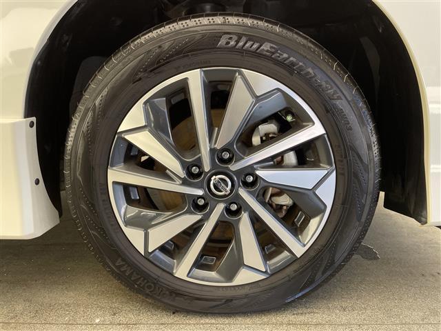 セレナ e-パワー ハイウェイスターV 禁煙車 プロパイロット エマージェンシーブレーキ LDW LDP BSW BSI 速度標識表示 道路標識 コーナーセンサー 純正ナビ フルセグTV フリップダウンモニター 両側パワースライドドアETC(39枚目)