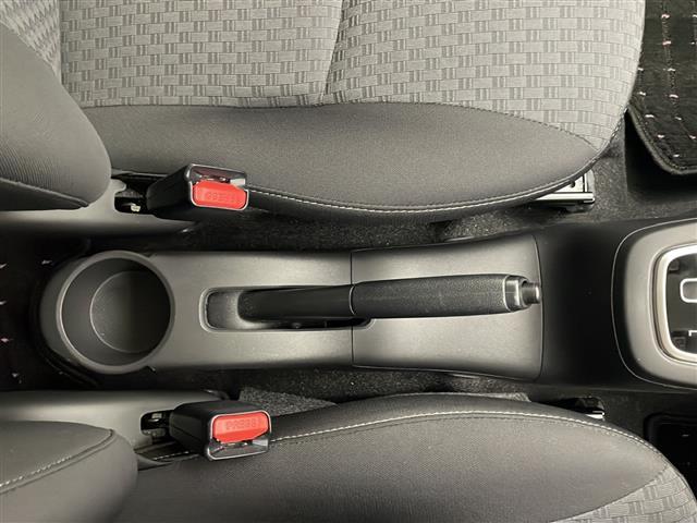 ミラージュ G 禁煙車 衝突被害軽減ブレーキ 社外ナビTV バックカメラ ETC スマートキー プッシュエンジンスタート 純正15インチアルミ オートエアコン アイドリングストップ 電動格納ミラー ドアバイザー(8枚目)