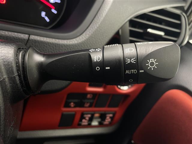 ヴォクシー ZS モデリスタエアロ(F,S,R) 純正ナビ フルセグTV フリップダウンモニター 両側パワースライドドア バックカメラ クルーズコントロール オートハイビーム レーンキープアシスト ETC(16枚目)