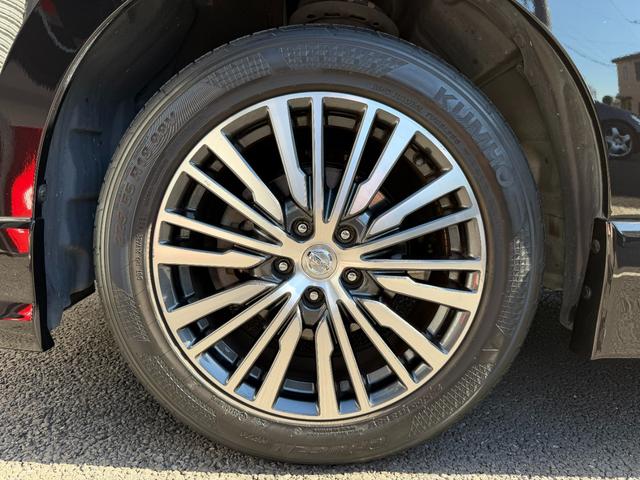 エルグランド ２５０ハイウェイスターＳ　メーカーＯＰナビ　アラウンドビューモニター　リアエンターテイメント　両側パワードア　パワーバックドア　ＬＥＤヘッドライト　ビルトインＥＴＣ　Ｂｌｕｅｔｏｏｔｈ　フロントスポイラー　ハーフレザーシート（67枚目）