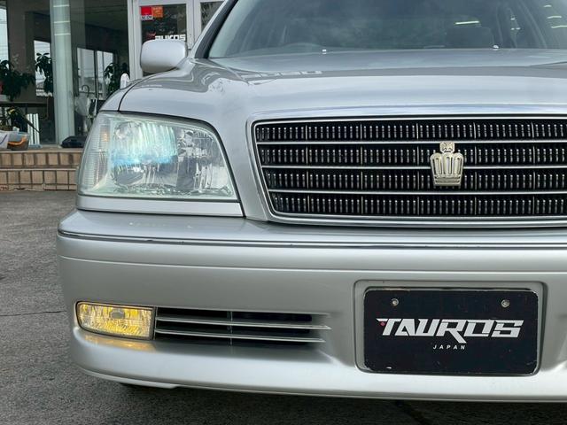 クラウン ロイヤルサルーン　プレミアム　ナビ／ＥＴＣ／クルーズコントロール／オートライト／電格ミラー／前席パワーシート／後席パワーシート／パワーウィンドウ／パワーステアリング／シガーソケット／純正アルミホイール（13枚目）