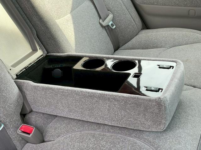 クラウン ロイヤルサルーン　プレミアム　ナビ／ＥＴＣ／クルーズコントロール／オートライト／電格ミラー／前席パワーシート／後席パワーシート／パワーウィンドウ／パワーステアリング／シガーソケット／純正アルミホイール（50枚目）