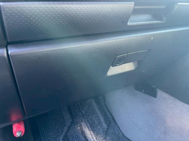 スカイライン 　エアロ　純正１７インチアルミホイール　ＨＩＤヘッドライト　オートエアコン　ＥＴＣ　パワーステアリング　パワーウィンドウ　ＡＢＳ　エアバッグ（46枚目）