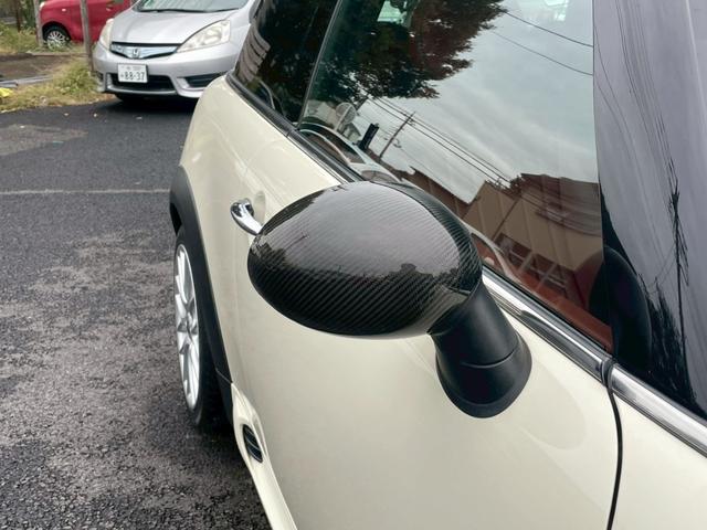 MINI ジョンクーパーワークス ナビ バックモニター レザーシート 17インチアルミホイール オートエアコン ETC キーレスキー リアワイパー パワーステアリング パワーウィンドウ フォグライト(17枚目)