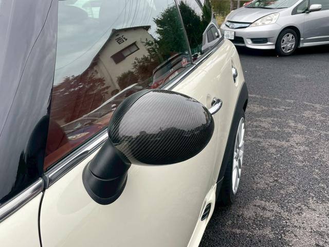 MINI ジョンクーパーワークス ナビ バックモニター レザーシート 17インチアルミホイール オートエアコン ETC キーレスキー リアワイパー パワーステアリング パワーウィンドウ フォグライト(18枚目)