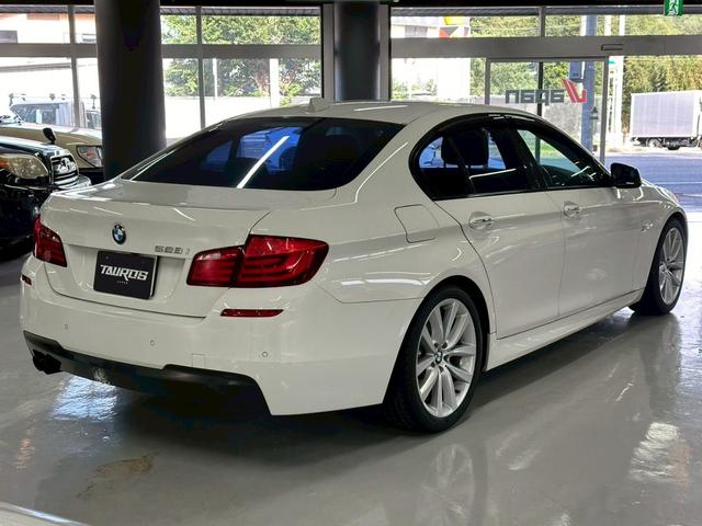 5シリーズ 528i Mスポーツパッケージ ユーザー買取車 本革シート ナビ バックカメラ 純正19インチアルミホイール  HIDヘッドライト オートエアコン ETC スマートキープッシュスタート(6枚目)