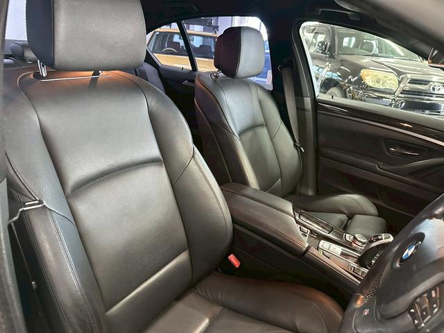 5シリーズ 528i Mスポーツパッケージ ユーザー買取車 本革シート ナビ バックカメラ 純正19インチアルミホイール  HIDヘッドライト オートエアコン ETC スマートキープッシュスタート(24枚目)