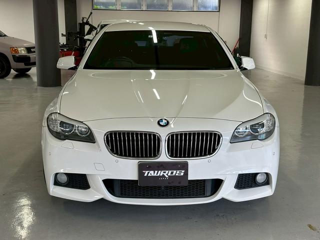 5シリーズ 528i Mスポーツパッケージ ユーザー買取車 本革シート ナビ バックカメラ 純正19インチアルミホイール  HIDヘッドライト オートエアコン ETC スマートキープッシュスタート(41枚目)