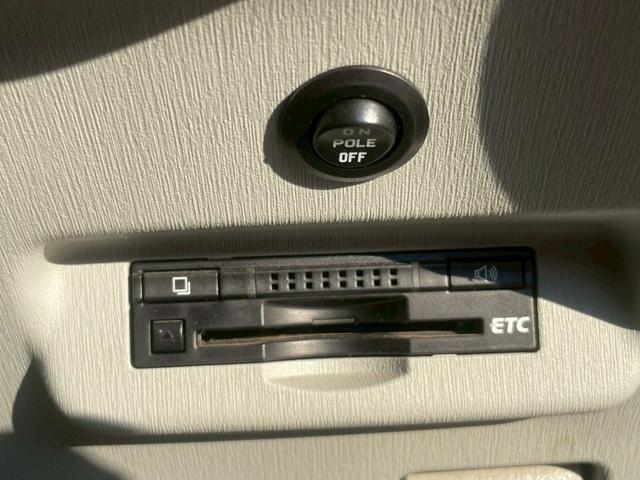 プリウス Sツーリングセレクション ユーザー買取車 純正ナビ TV バックカメラ 純正17インチアルミホイール LEDヘッドライト フォグライト ETC スマートキープッシュスタート(35枚目)