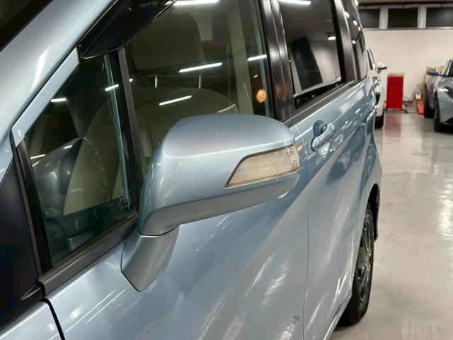 フリード G ジャストセレクション ユーザー買取車 ナビ TV バックカメラ パワースライドドア オートエアコン キーレス 車検R9年4月まで(11枚目)