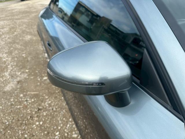 TTクーペ 2.0TFSI ナビ バックカメラ 純正17インチアルミホイール オートエアコン オートライト レベライザー パワーウィンドウ パワーステアリング(10枚目)