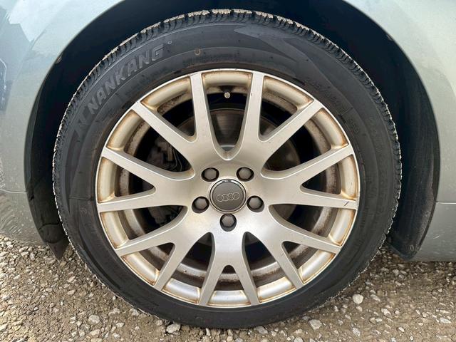 TTクーペ 2.0TFSI ナビ バックカメラ 純正17インチアルミホイール オートエアコン オートライト レベライザー パワーウィンドウ パワーステアリング(18枚目)