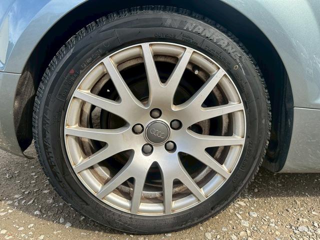 TTクーペ 2.0TFSI ナビ バックカメラ 純正17インチアルミホイール オートエアコン オートライト レベライザー パワーウィンドウ パワーステアリング(20枚目)