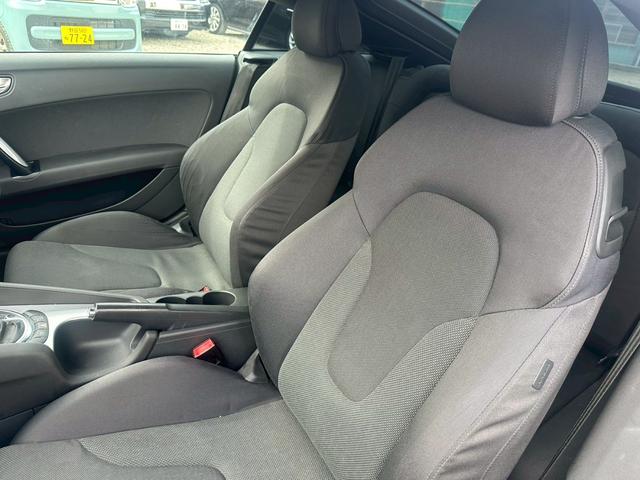 TTクーペ 2.0TFSI ナビ バックカメラ 純正17インチアルミホイール オートエアコン オートライト レベライザー パワーウィンドウ パワーステアリング(25枚目)