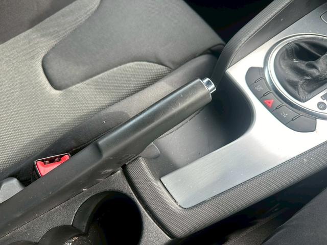 TTクーペ 2.0TFSI ナビ バックカメラ 純正17インチアルミホイール オートエアコン オートライト レベライザー パワーウィンドウ パワーステアリング(35枚目)