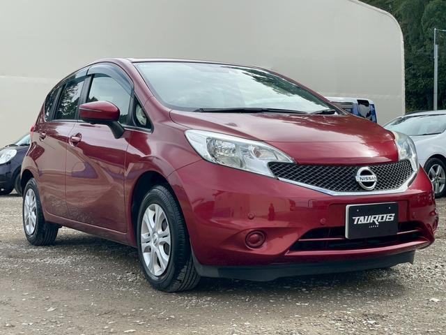 ノート Ｘ　車検令和８年９月　ナビ　全周囲カメラ　ＴＶ　オートエアコン　ＥＴＣ　スマートキー　アイドリングストップ　衝突被害軽減ブレーキ　アクセサリーソケット　プッシュスタート（9枚目）