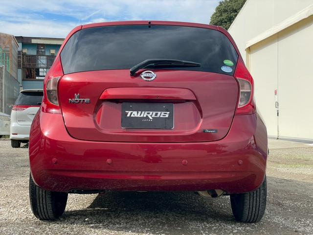 ノート Ｘ　車検令和８年９月　ナビ　全周囲カメラ　ＴＶ　オートエアコン　ＥＴＣ　スマートキー　アイドリングストップ　衝突被害軽減ブレーキ　アクセサリーソケット　プッシュスタート（12枚目）