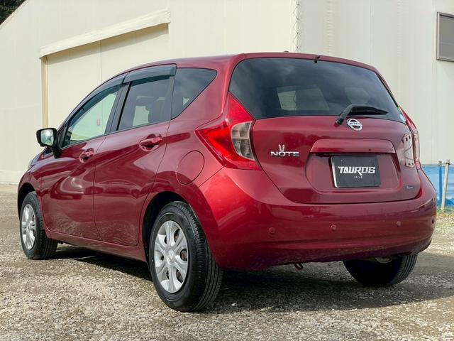 ノート Ｘ　車検令和８年９月　ナビ　全周囲カメラ　ＴＶ　オートエアコン　ＥＴＣ　スマートキー　アイドリングストップ　衝突被害軽減ブレーキ　アクセサリーソケット　プッシュスタート（13枚目）