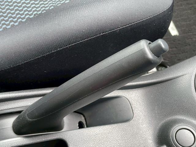 ノート Ｘ　車検令和８年９月　ナビ　全周囲カメラ　ＴＶ　オートエアコン　ＥＴＣ　スマートキー　アイドリングストップ　衝突被害軽減ブレーキ　アクセサリーソケット　プッシュスタート（38枚目）