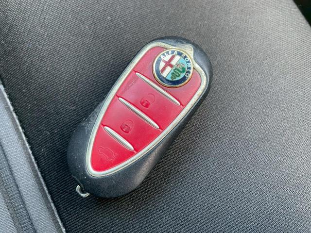 ＴａｕｒｏｓＪａｐａｎ独自の買取直販システムを確立しておりますので、無駄なコストをカットしお求め易い価格でご提供しております！