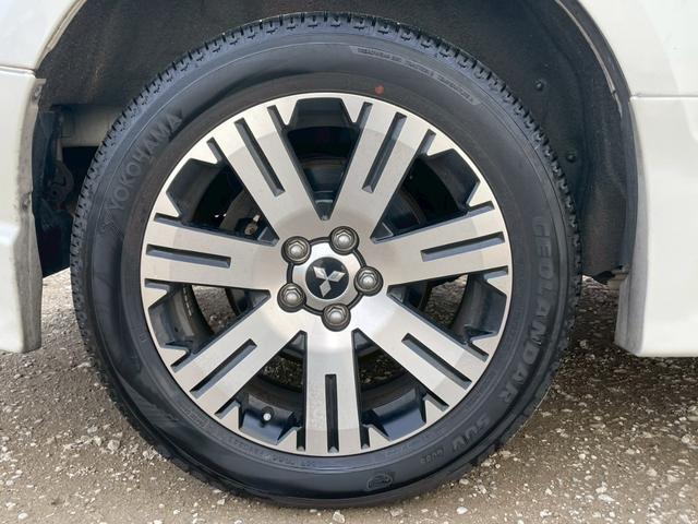 デリカD:5 C2 G ナビパッケージ ユーザー買取車 ナビ バックカメラ サイドカメラ 純正18インチアルミホイール HIDヘッドライト オートエアコン 両側電動パワースライドドア(14枚目)