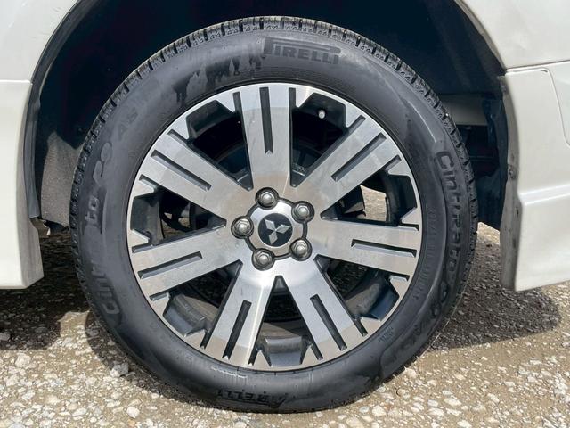 デリカD:5 C2 G ナビパッケージ ユーザー買取車 ナビ バックカメラ サイドカメラ 純正18インチアルミホイール HIDヘッドライト オートエアコン 両側電動パワースライドドア(15枚目)