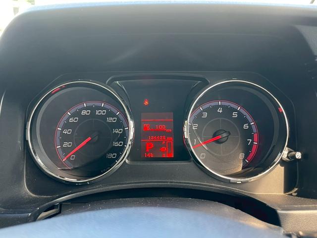 デリカD:5 C2 G ナビパッケージ ユーザー買取車 ナビ バックカメラ サイドカメラ 純正18インチアルミホイール HIDヘッドライト オートエアコン 両側電動パワースライドドア(28枚目)