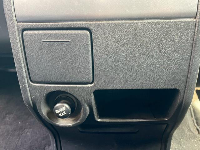 デリカD:5 C2 G ナビパッケージ ユーザー買取車 ナビ バックカメラ サイドカメラ 純正18インチアルミホイール HIDヘッドライト オートエアコン 両側電動パワースライドドア(50枚目)