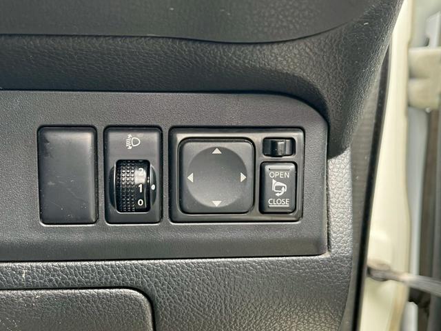 ノート 15X 車検令和8年7月 ナビ 社外15インチアルミホイール レベライザー マニュアルエアコン ETC パワーウィンドウ パワーステアリング(30枚目)