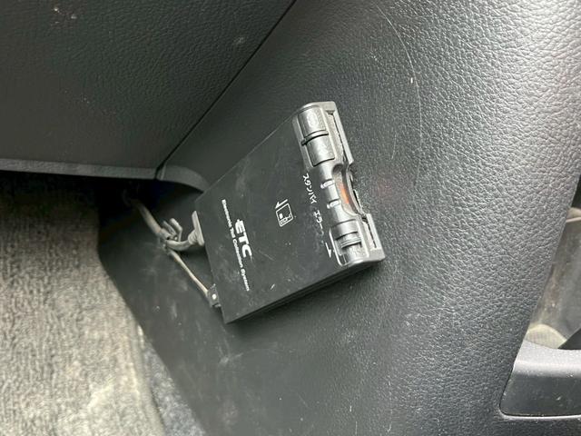 ノート 15X 車検令和8年7月 ナビ 社外15インチアルミホイール レベライザー マニュアルエアコン ETC パワーウィンドウ パワーステアリング(32枚目)