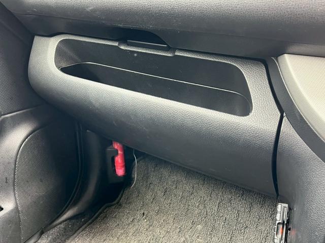 ノート 15X 車検令和8年7月 ナビ 社外15インチアルミホイール レベライザー マニュアルエアコン ETC パワーウィンドウ パワーステアリング(42枚目)