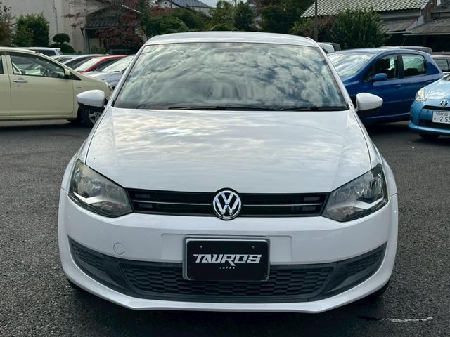 ポロ TSIコンフォートラインブルーモーションテクノロジー ナビ バックモニター ETC 15インチアルミホイール パワーステアリング パワーウィンドウ アクセサリーソケット リアワイパー キーレスキー マニュアルエアコン(3枚目)