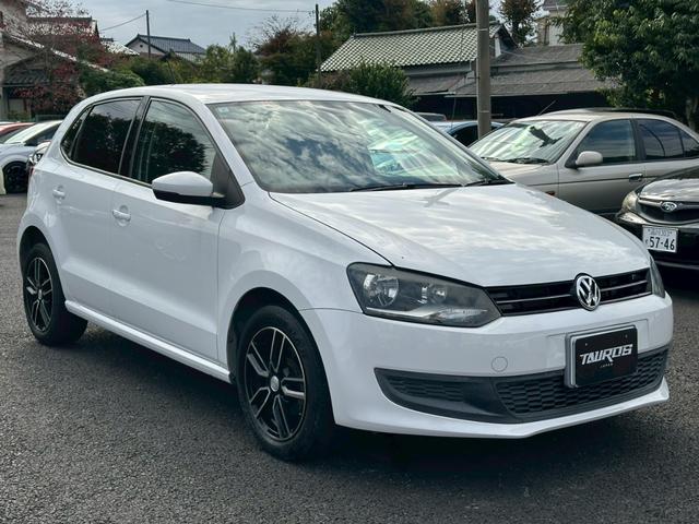 ポロ TSIコンフォートラインブルーモーションテクノロジー ナビ バックモニター ETC 15インチアルミホイール パワーステアリング パワーウィンドウ アクセサリーソケット リアワイパー キーレスキー マニュアルエアコン(4枚目)