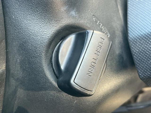 在庫車両は各展示場保管をしております。事前にご予約を頂ければご覧になりやすい場所にご準備をさせて頂きますので、ご来店前にはご連絡を頂ければ幸いです！