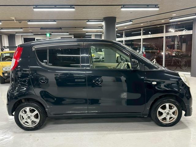 モコ Ｅ　ユーザー買取車　純正ナビ　ＴＶ　ＥＴＣ　オートエアコン　　電動格納ミラー　シートリフター　インテリジェントキー（5枚目）