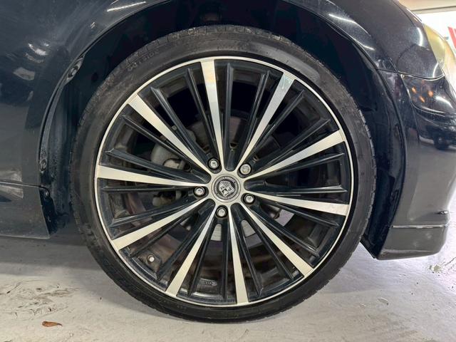 独自の直販システムを主軸に、幅広いネットワークを活かして徹底的にコストカットを行い仕入れております！