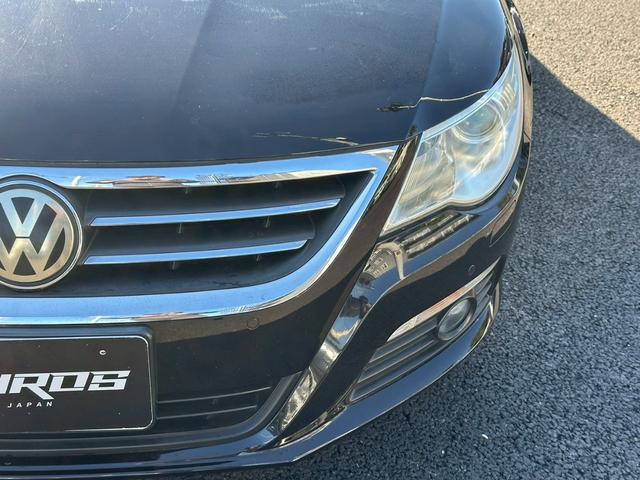 パサートＣＣ ２．０ＴＳＩ　革シート　純正ナビ　バックカメラ　テレビ　アルミホイール　１９インチ　エアコン　ＥＴＣ　プッシュスタート　スマートキー　パワーウィンドウ（14枚目）