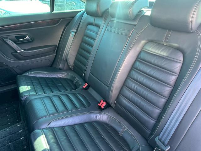 パサートＣＣ ２．０ＴＳＩ　革シート　純正ナビ　バックカメラ　テレビ　アルミホイール　１９インチ　エアコン　ＥＴＣ　プッシュスタート　スマートキー　パワーウィンドウ（29枚目）