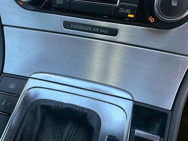 パサートＣＣ ２．０ＴＳＩ　革シート　純正ナビ　バックカメラ　テレビ　アルミホイール　１９インチ　エアコン　ＥＴＣ　プッシュスタート　スマートキー　パワーウィンドウ（58枚目）