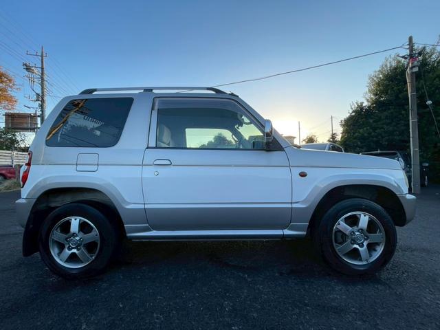 パジェロミニ サウンドビートエディションVR ナビ テレビ 4WD ルーフレール 純正アルミ マニュアルエアコン ETC キーレス ABS 運転席エアバッグ 助手席エアバッグ(13枚目)