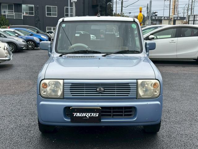 アルトラパン Ｘ２　社外１４インチアルミホイール　ＨＩＤヘッドライト　マニュアルエアコン　キーレス　パワーステアリング　パワーウィンドウ　エアバッグ（8枚目）