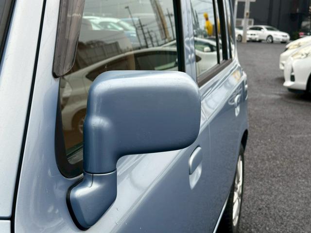 アルトラパン Ｘ２　社外１４インチアルミホイール　ＨＩＤヘッドライト　マニュアルエアコン　キーレス　パワーステアリング　パワーウィンドウ　エアバッグ（15枚目）