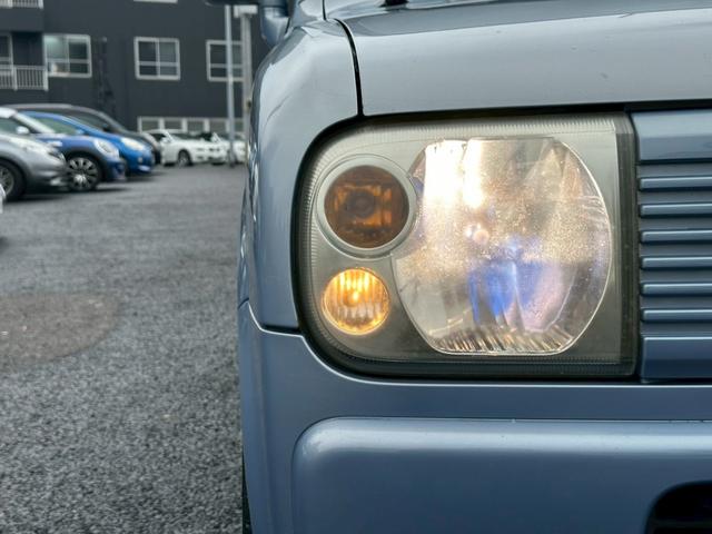 アルトラパン Ｘ２　社外１４インチアルミホイール　ＨＩＤヘッドライト　マニュアルエアコン　キーレス　パワーステアリング　パワーウィンドウ　エアバッグ（19枚目）