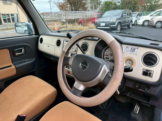 アルトラパン Ｘ２　社外１４インチアルミホイール　ＨＩＤヘッドライト　マニュアルエアコン　キーレス　パワーステアリング　パワーウィンドウ　エアバッグ（27枚目）